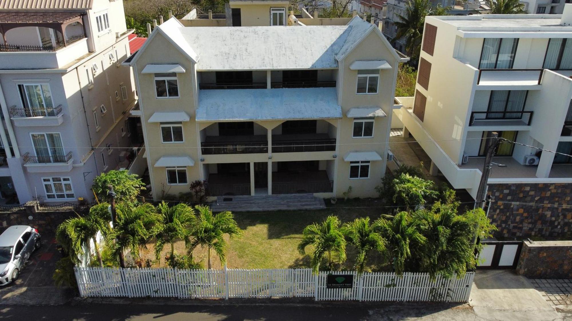 Le Diamant Vert Apartments @ Mont Choisy Mont-Choisy Exterior foto